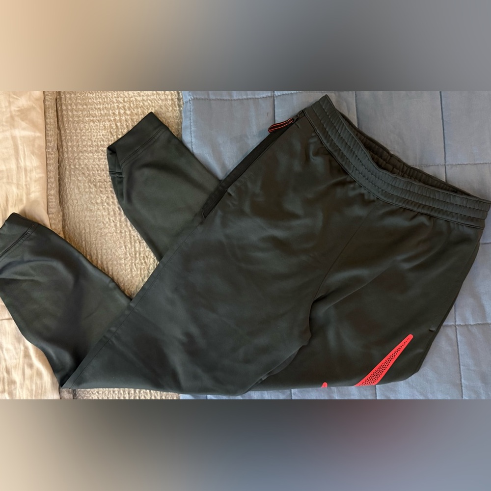 Nike Youth Large Dark Gray Black Jogger Pants Orange Swoosh Athletic - Picture 7 of 13
